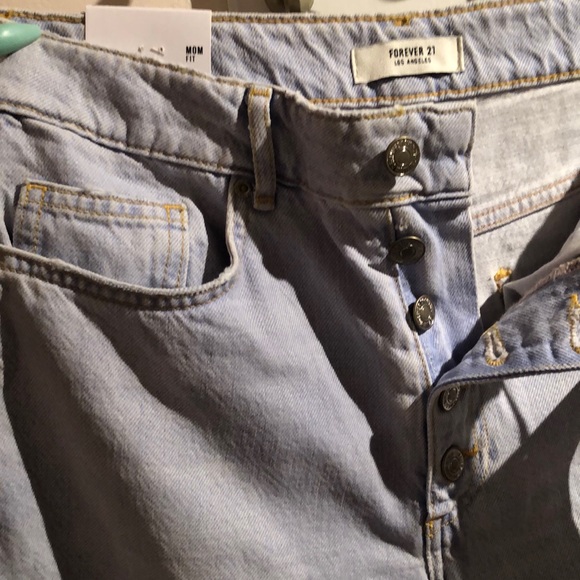 NWT Forever 21 Mom Jeans sz. 28" (button fly) - Picture 6 of 7